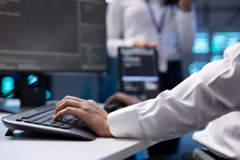 Read more about the article Montaż monitoringu w firmie Warszawa – dlaczego warto?